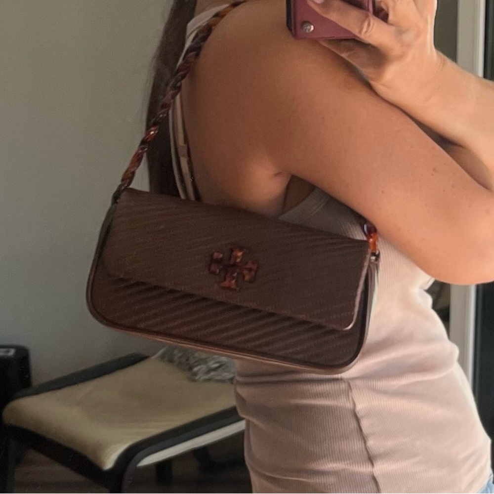 Tory Burch Kira Moto ~ Quilted Shoulder Bag with Tortoiseshell Chain - Picture 3 of 8